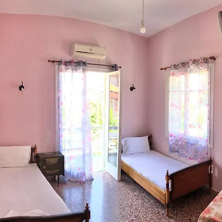 Gasthof Ενοικιαζόμενα Μπετσου Kamena Vourla
